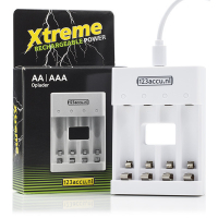 123accu Xtreme Power AA / HR6 en AAA / HR03 USB lader ADR00180