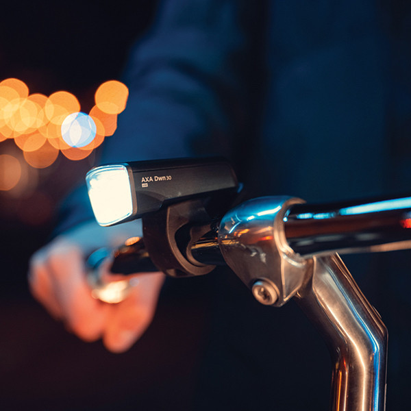 AXA Koplamp | Dwn 30 | USB-C | Universeel | Zwart  LAX00059 - 4