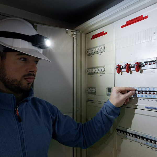 Ansmann LED hoofdlamp op batterijen | Li-Po | 700 lumen | IP65 | Zwart LAN00100 - 7