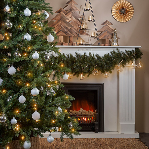 Kunstkerstboom 1.85 meter | Brampton | 1458 tips | PVC/PE | Black Box LBB00020 - 4