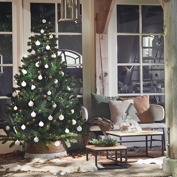 Kunstkerstboom 1.85 meter | Charlton | 140 lampjes | 525 tips | PVC | Black Box LBB00018 - 4