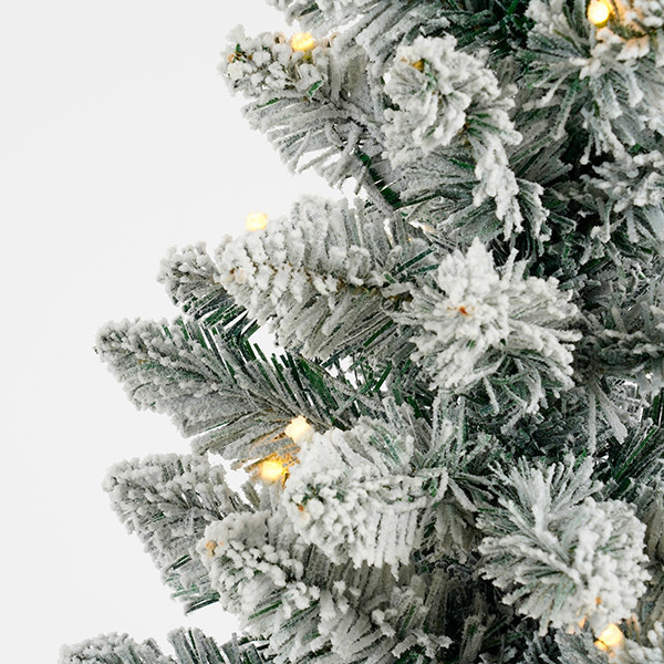 Kunstkerstboom op batterijen 90 cm | Gerlos | Besneeuwd | 40 lampjes | 108 Tips | Black Box Trees LBB00063 - 2