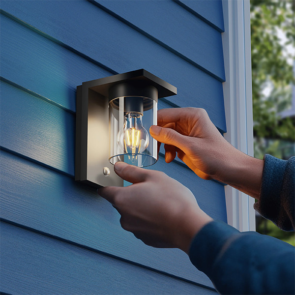Calex Solar wandlamp met beweging & schemersensor | Asti | 2700K | 150 lumen | IP44 | 1.6W | Zwart LCA01173 - 6
