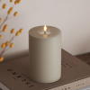 Led kaars 10 x 15  cm | Zandkleur | 3D vlam | Deluxe HomeArt LDH00222 - 1