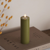 Led kaars 5 x 15 cm | Olive Green | 3D vlam | Deluxe HomeArt