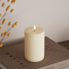 Led kaars 7,5 x 12.5 cm | Solid Stripe | Creme | 3D vlam | Deluxe HomeArt LDH00600 - 1