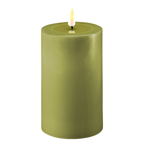 Deluxe HomeArt Led kaars 7,5 x 12,5 cm | Olive Green | 3D vlam | Deluxe HomeArt  LDH00092 - 1