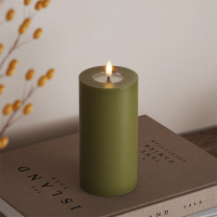 Led kaars 7,5 x 15 cm | Olive Green | 3D vlam | Deluxe HomeArt LDH00093