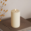 Led kaars 7,5 x 15 cm | Solid Stripe | Creme | 3D vlam | Deluxe HomeArt LDH00601 - 1