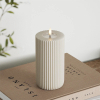 Led kaars 7,5 x 15 cm | Solid Stripe | Zand | 3D vlam | Deluxe HomeArt LDH00604 - 2