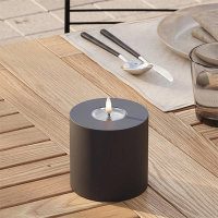 Led kaars voor buiten 10 x 10 cm | Zwart | 3D vlam | Deluxe HomeArt LDH00406