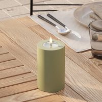 Led kaars voor buiten 7,5 x 12,5 cm | Olive Green | 3D vlam | Deluxe HomeArt LDH00457