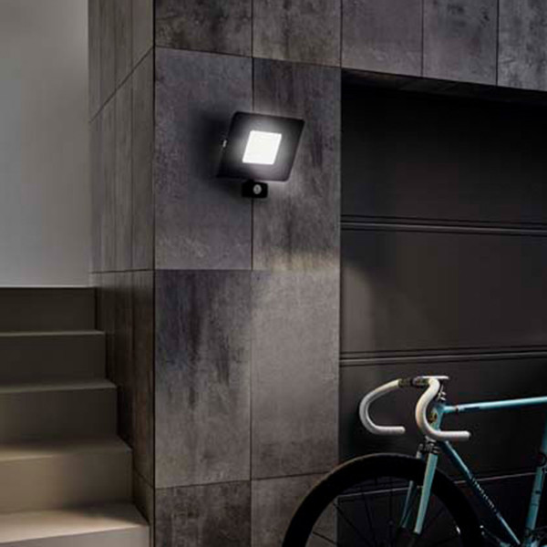 Eglo breedstraler met sensor | Faedo 3 | IP44 | 5800 lumen | 5000K | Zwart LEG00805 - 3