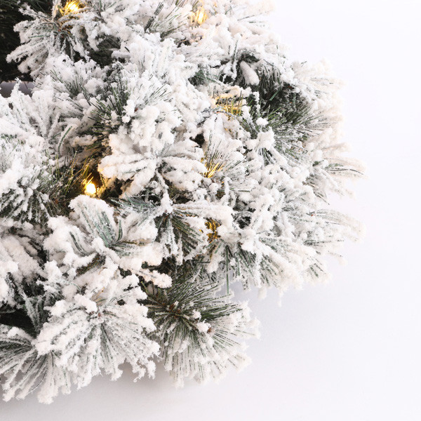 Luca Lighting Kerstkrans Ø 45 cm | Dinsmore | Besneeuwd | 20 lampjes op batterij | Black Box Trees  LBB00105 - 2