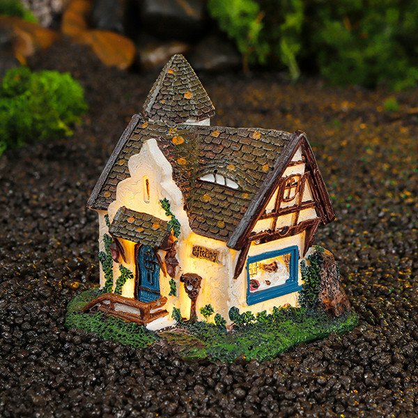 Luville Efteling Huis van Roodkapje | 2x AA | 9 x 8 x 9 cm LLU10077 - 2