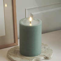 Led kaars 10 x 15 cm | Salvie groen | 3D vlam | Unique Candles LDH00674