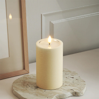 Led kaars 7,5 x 12,5 cm | Creme | 3D vlam | Unique Candles LDH00666
