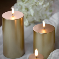 Uyuni Led kaars | Goud | Glad | 7,8 x 15 cm LUY00155