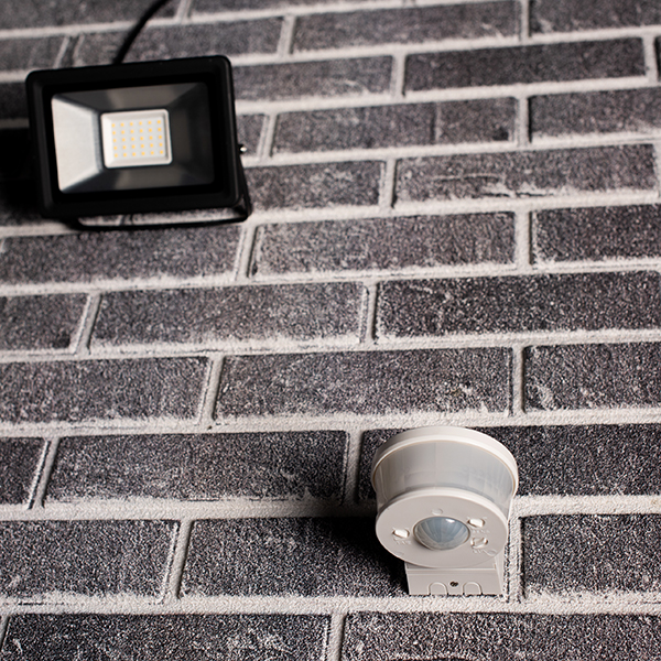 PROVENTA Bewegungsmelder Außen 270° - IP44, 12m Reichweite | Für Wand, Decke & Ecke