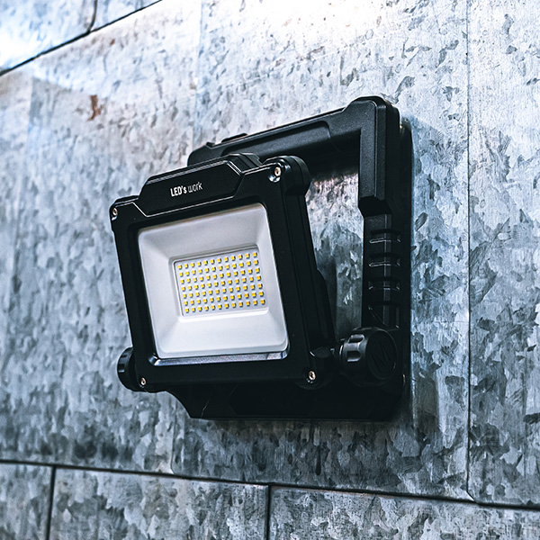 ⋙ Oplaadbare led bouwlampen kopen? 123led.nl