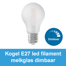 Dimbare kogel filament lamp met melkglas E27